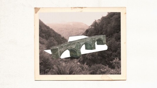 Trip Advisor Looking for a Bridge (voice over) Trip Advisor Looking for a Bridge (voice over)